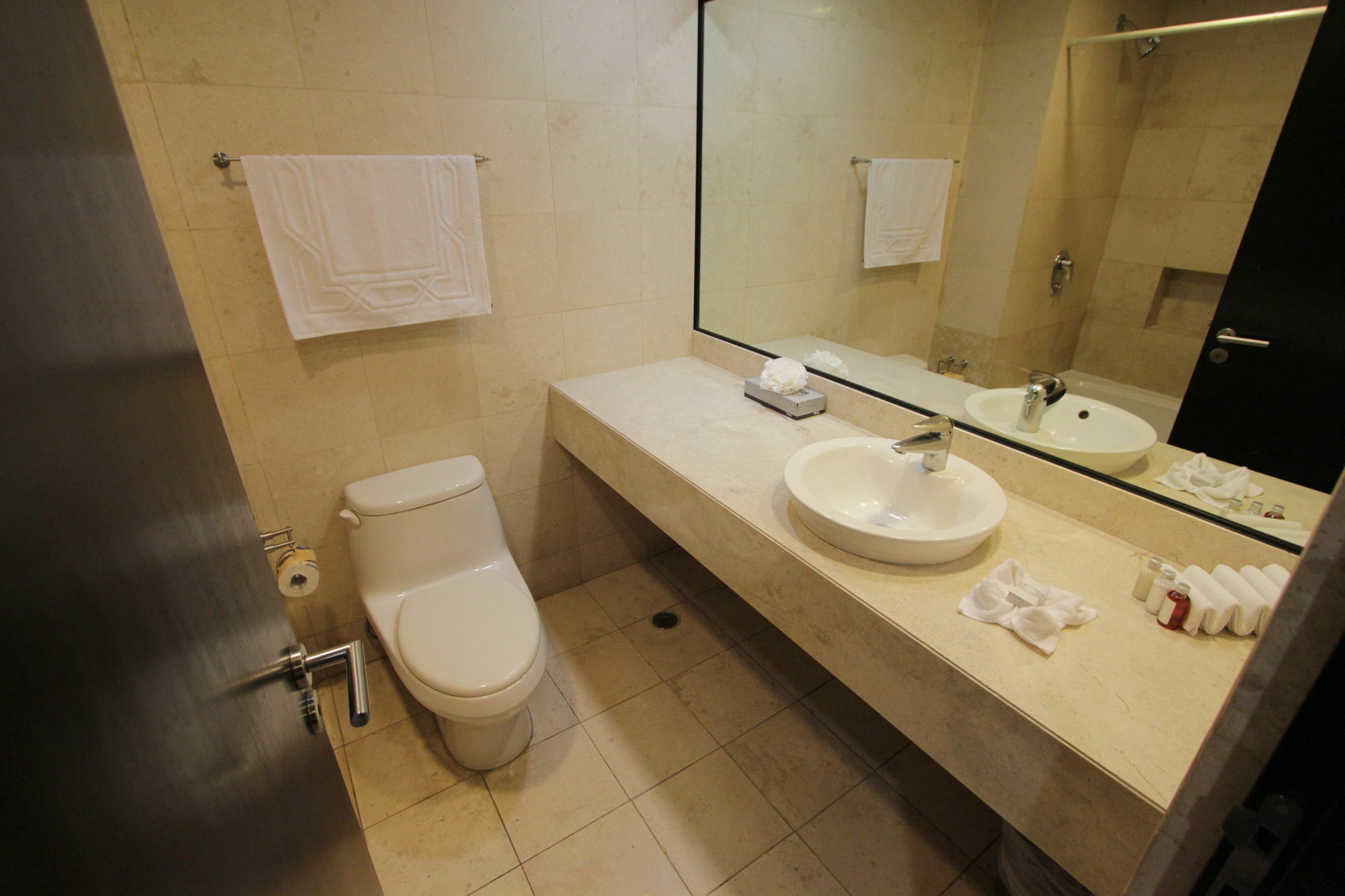 Suites Giorgio Mexico City Exteriör bild